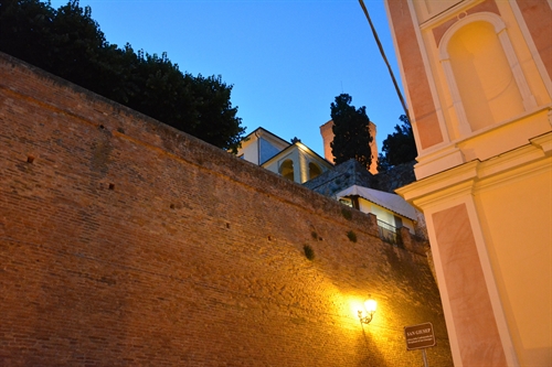 Il castello di notte.
